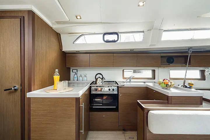 Oceanis 51.1 / owner's version - 