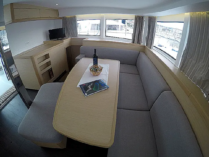 Lagoon 42 - Lagoon 42