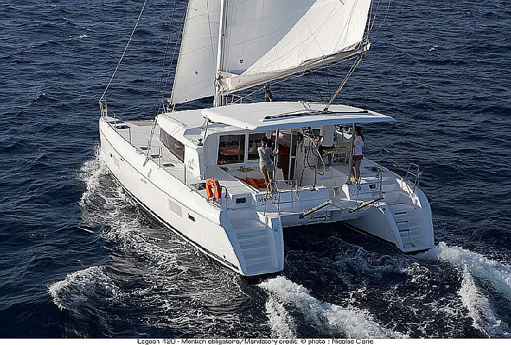 Lagoon 420 - Sailing