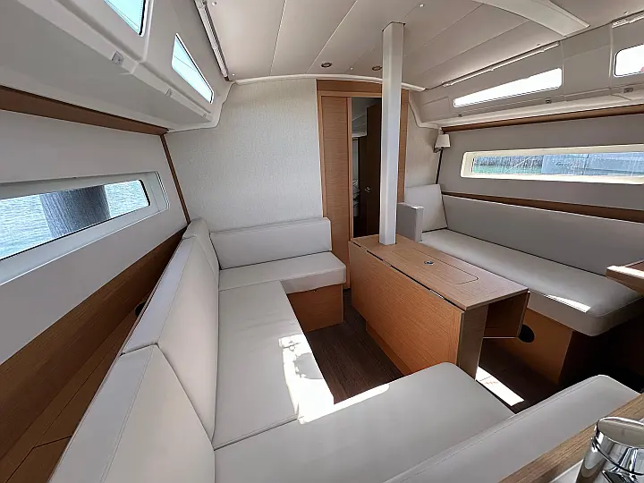 Sun Odyssey 380 - 