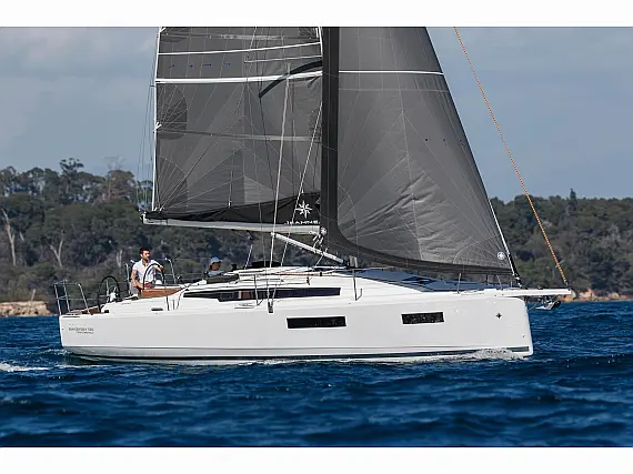 Sun Odyssey 350