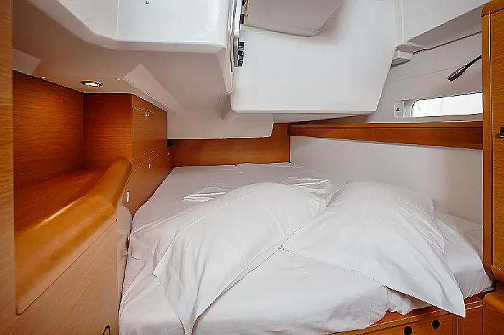 Sun Odyssey 519 - cabina