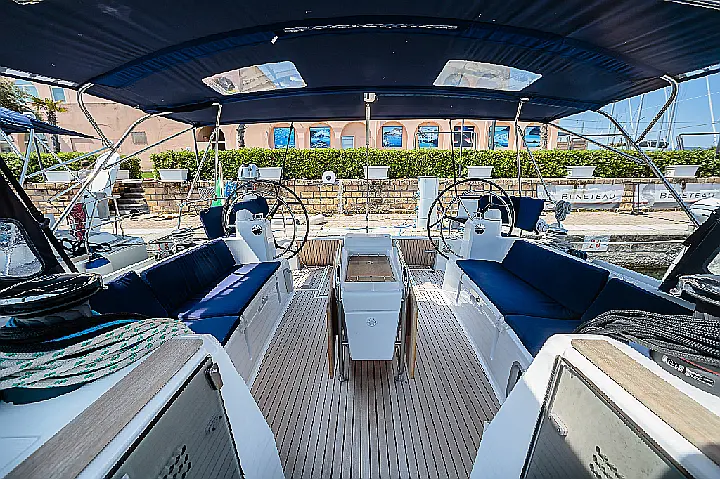 Sun Odyssey 519 - pozzetto