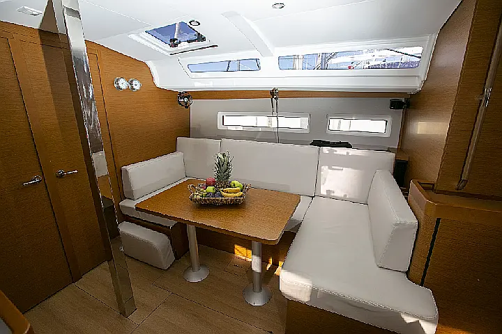 Sun Odyssey 440 - 