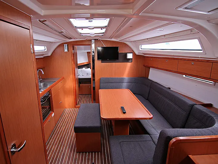 BAVARIA C 41 BT - 