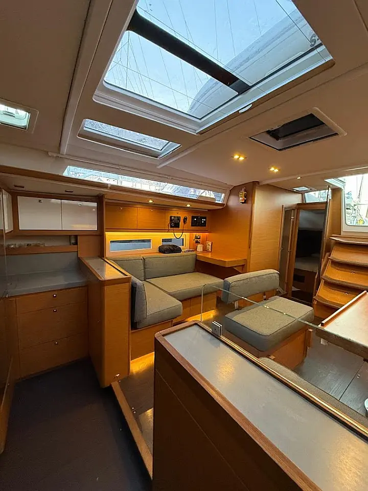 Dufour 530 - 