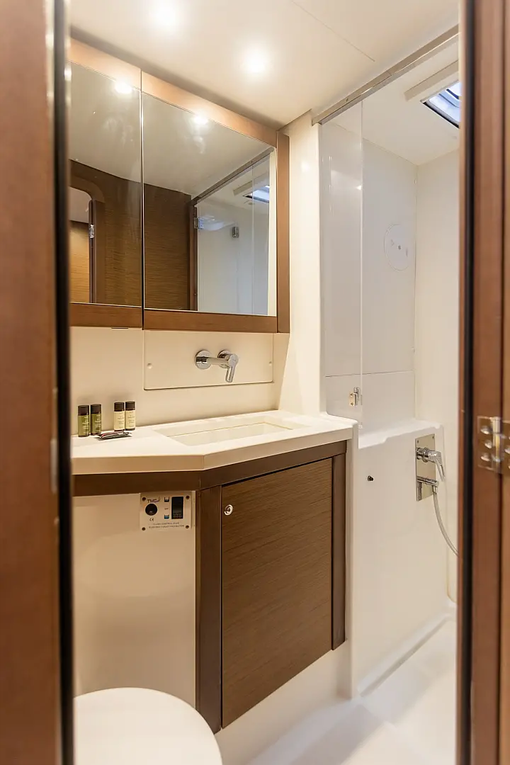 Lagoon 450 Fly - 