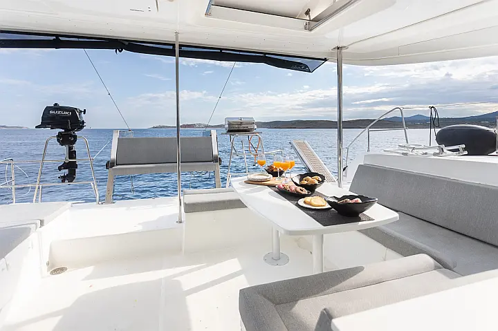 Lagoon 450 Fly - 
