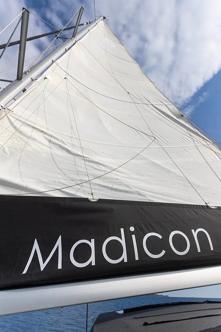 Lagoon 450 Fly - 