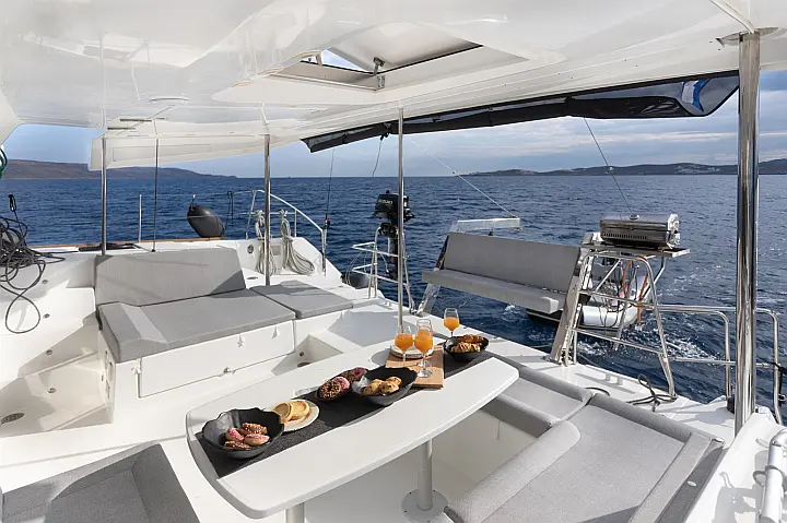 Lagoon 450 Fly - 