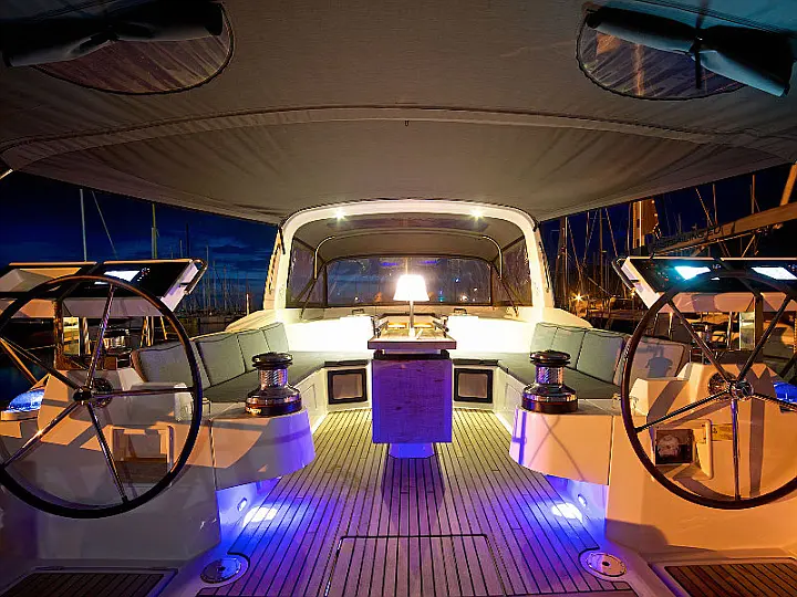 Beneteau Oceanis 55 - 