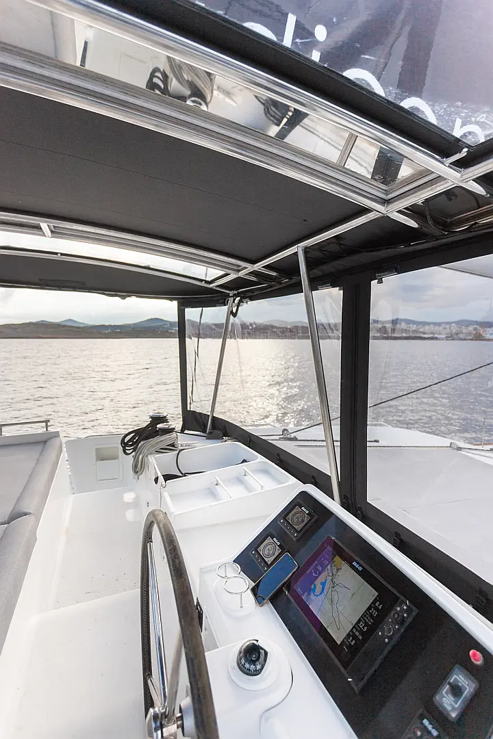 Lagoon 450 Fly - 
