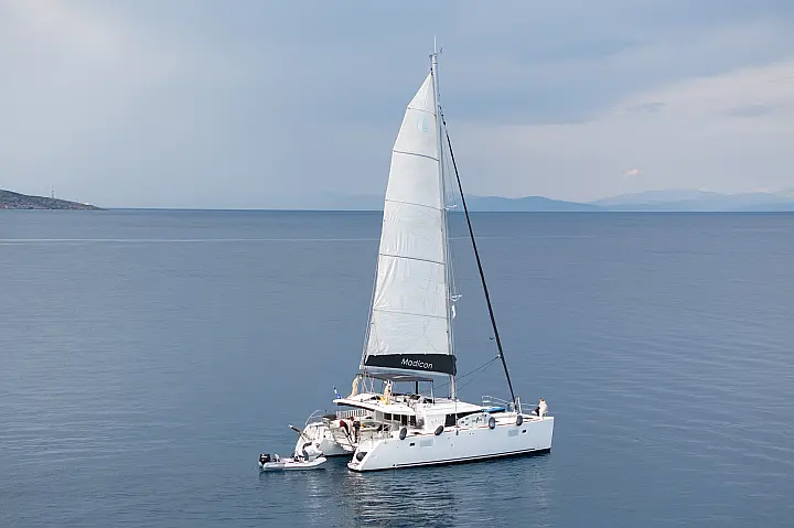 Lagoon 450 Fly - 