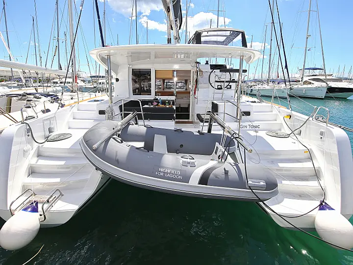 Lagoon 39 - External image