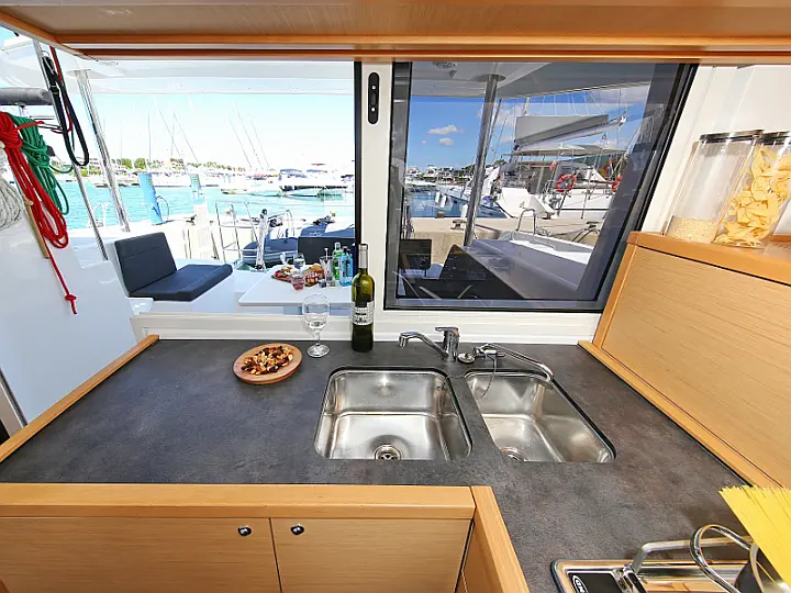 Lagoon 39 - 