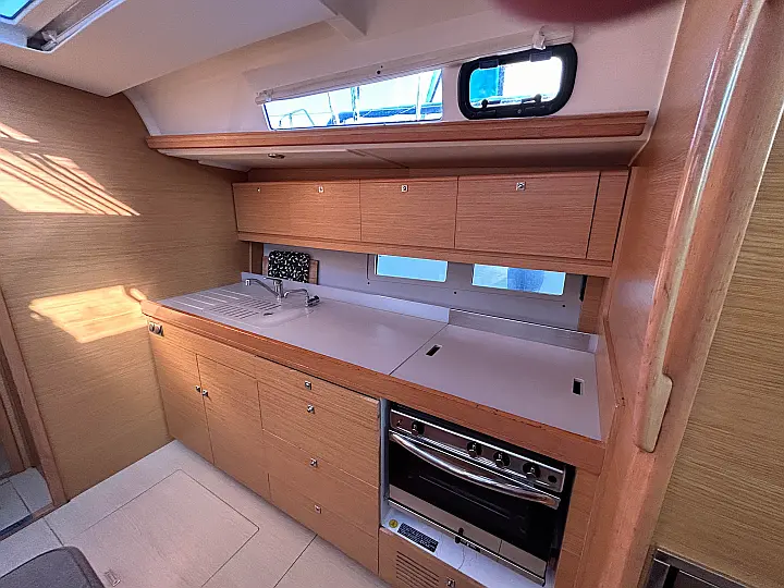 Dufour 460 Grand Large (5cab/3wc) - 