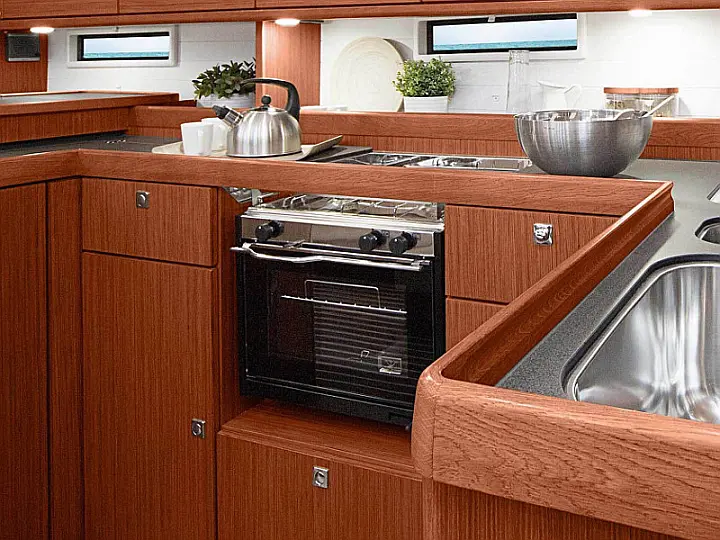 Bavaria Cruiser 51 - 