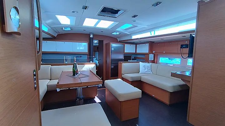 Dufour 530 Owner's Version - 