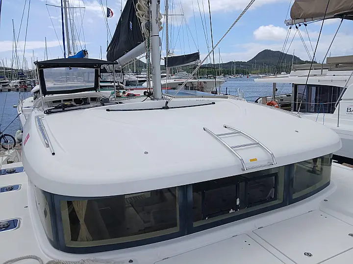 Lagoon 42 - Deck