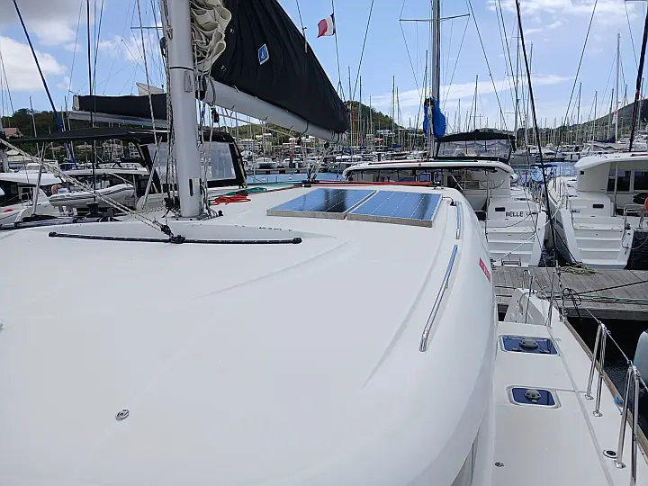 Lagoon 42 - Deck