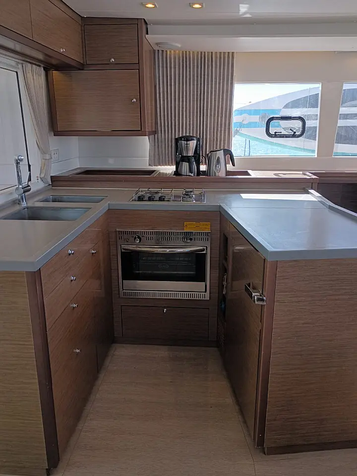 Lagoon 450  Flybridge - 
