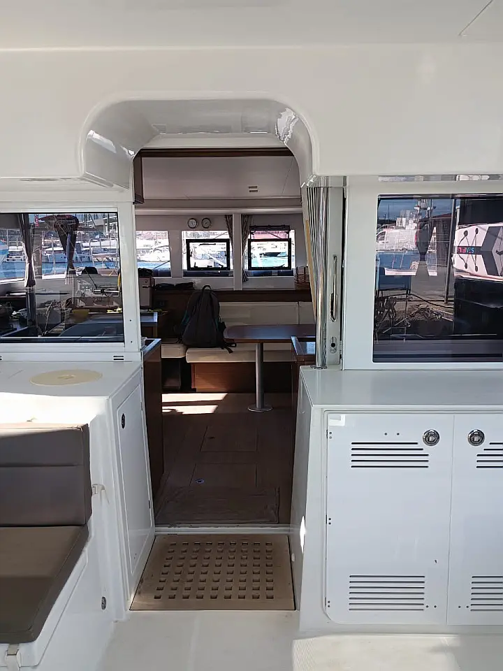 Lagoon 450  Flybridge - 