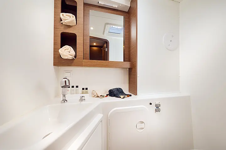 Lagoon 42  - 