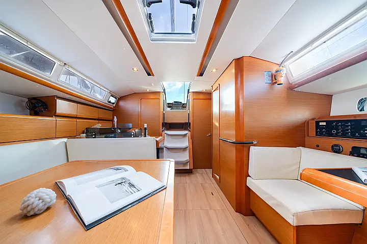 Sun Odyssey 439 - 