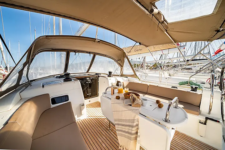 Sun Odyssey 519 -  5 cabs - 