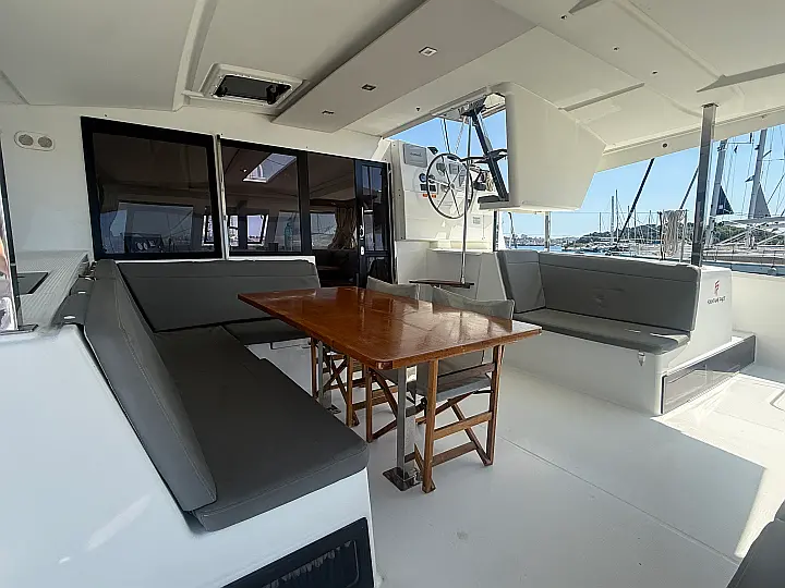 Lucia 40 - 