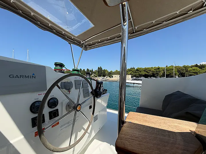Lucia 40 - 