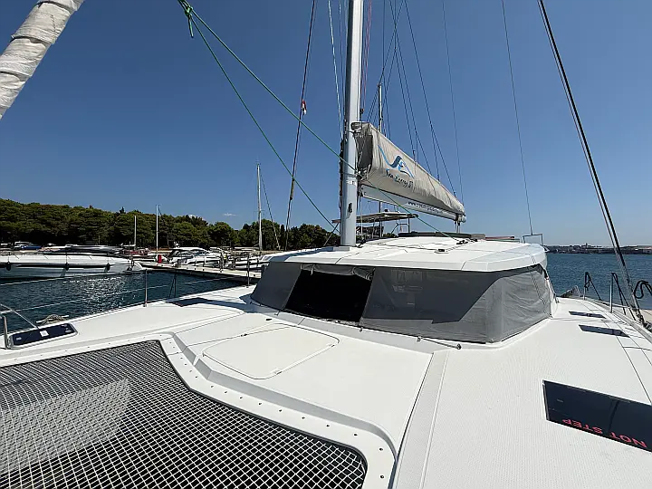 Lucia 40 - 