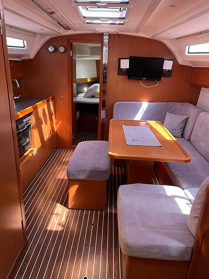 Bavaria Cruiser 41 - 