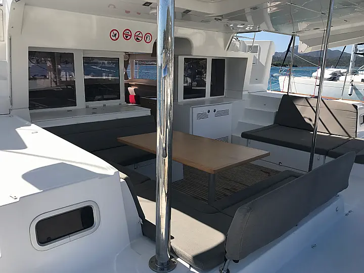 Lagoon 450F  - 