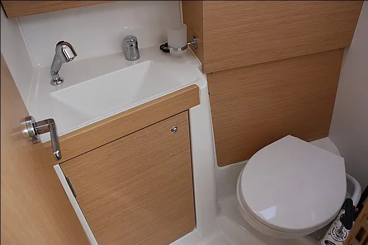 Beneteau Oceanis 35.1 - 