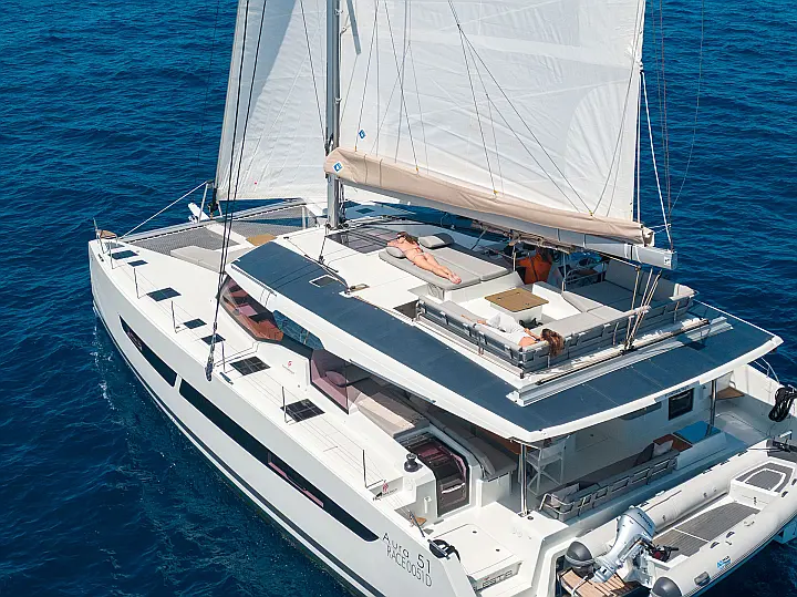 Aura 51 - 