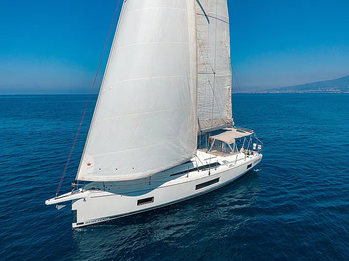 Oceanis 46.1 - External image