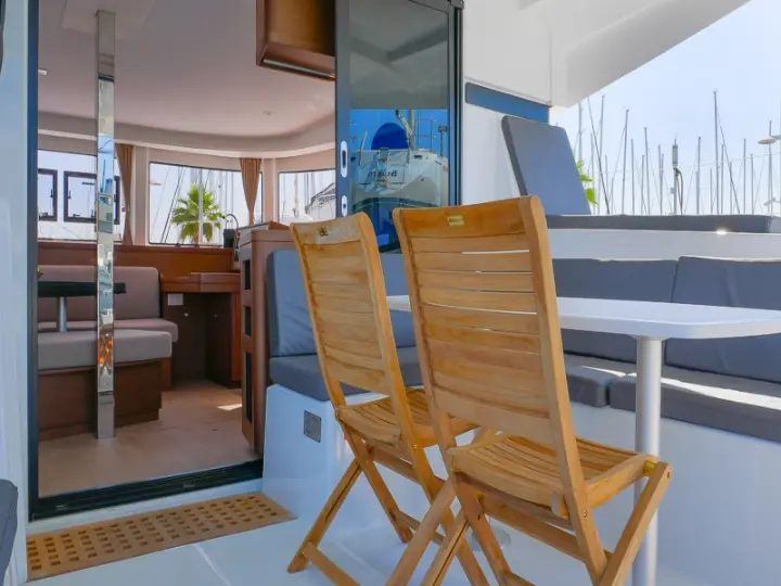 Lagoon 42 - 