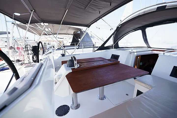 Bavaria C45  - 