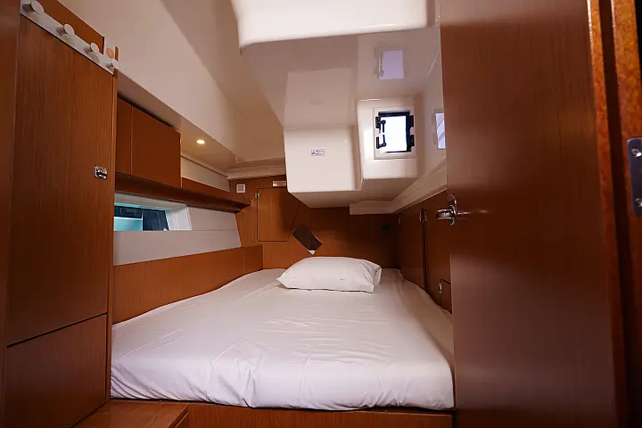 Bavaria C45  - 
