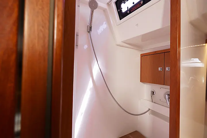 Bavaria C45  - 