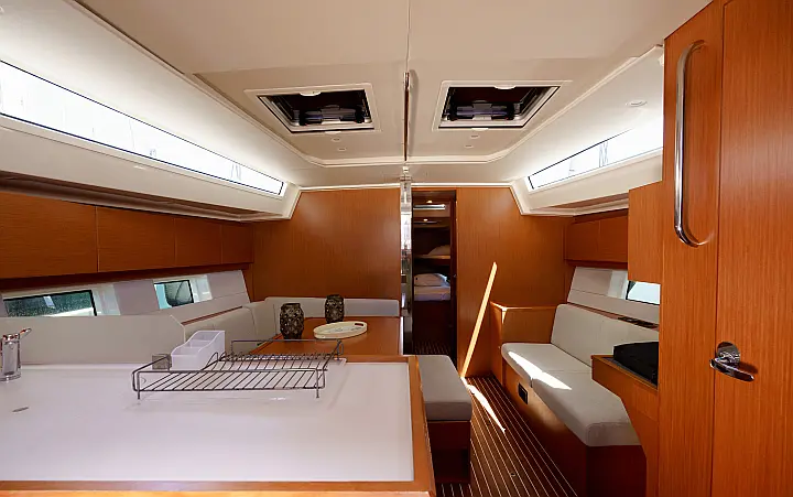 Bavaria C45  - 
