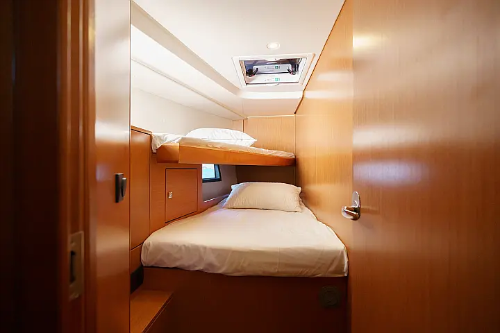 Bavaria C45  - 