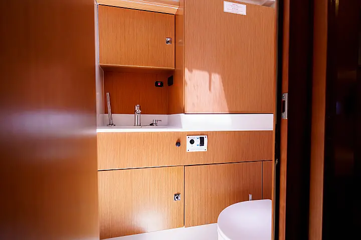 Bavaria C45  - 