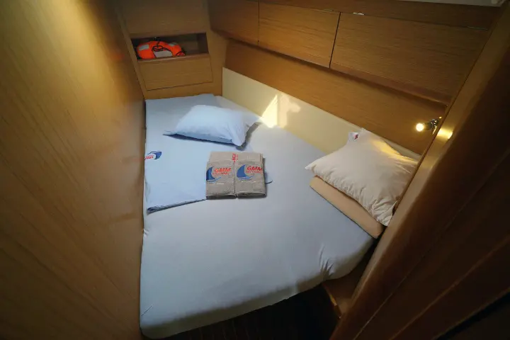 Sun Odyssey 49i - 