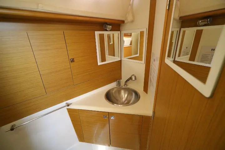 Sun Odyssey 49i - 