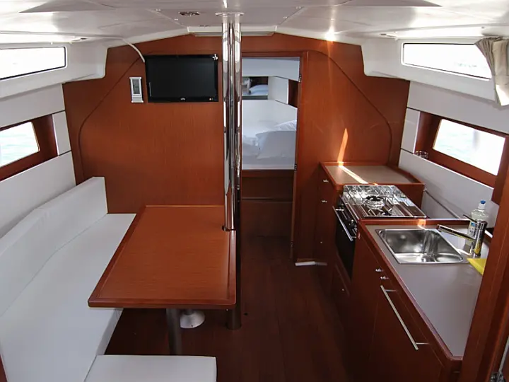 OCEANIS 38.1 BT - 