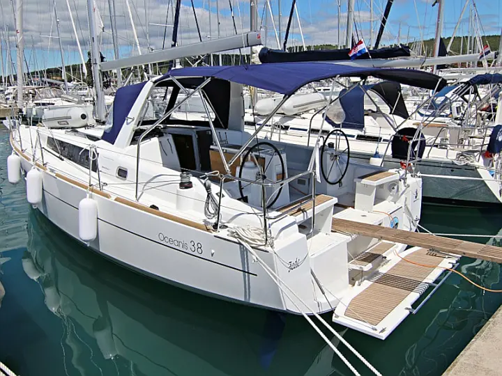 OCEANIS 38.1 BT - 