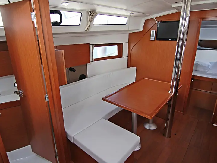 OCEANIS 38 BT - 
