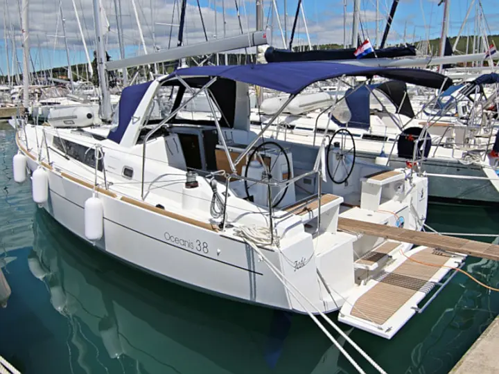 OCEANIS 38 BT - 